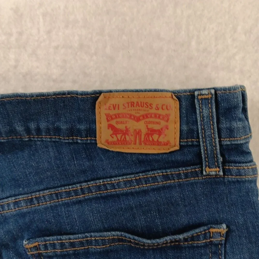 Vintage Levi's Denim Shorts Size 29 Blue Double Side Zip Y2K patch pocket